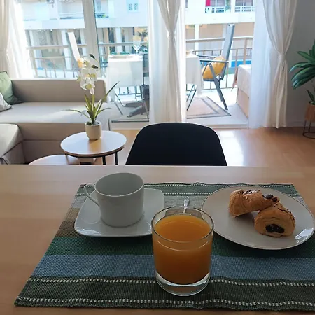 Soleado Y Luminoso A 3 Minutos De La Playa-carihuela