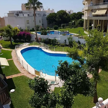 아파트 Soleado Y Luminoso A 3 Minutos De La Playa-carihuela