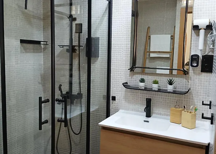 Soleado Y Luminoso A 3 Minutos De La Playa-carihuela *