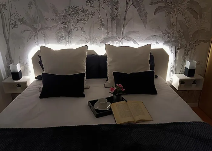 Soleado Y Luminoso A 3 Minutos De La Playa-carihuela Torremolinos