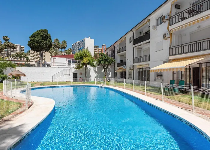 Soleado Y Luminoso A 3 Minutos De La Playa-carihuela Apartment