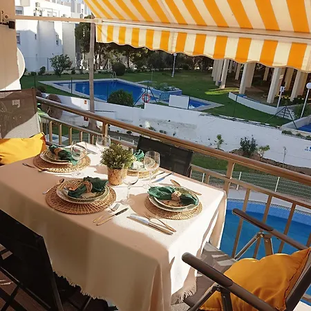 Soleado Y Luminoso A 3 Minutos De La Playa-carihuela * Торремолинос