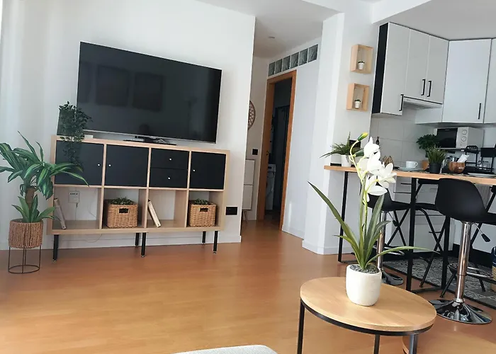 Soleado Y Luminoso A 3 Minutos De La Playa-carihuela * 토레몰리노스