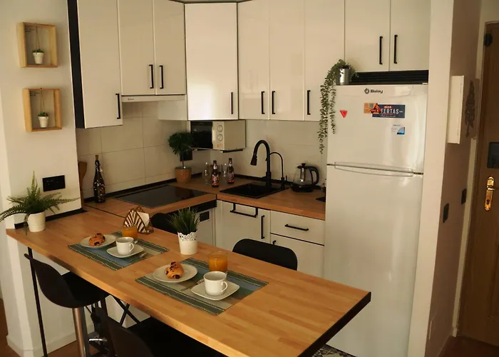 Soleado Y Luminoso A 3 Minutos De La Playa-carihuela Torremolinos