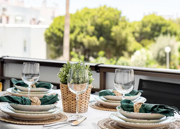 Soleado Y Luminoso A 3 Minutos De La Playa-carihuela Torremolinos