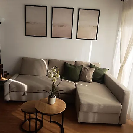 Soleado Y Luminoso A 3 Minutos De La Playa-carihuela *