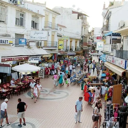 Soleado Y Luminoso A 3 Minutos De La Playa-carihuela *
