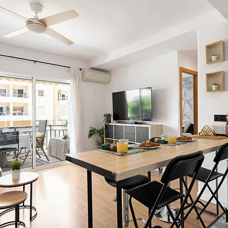 Soleado Y Luminoso A 3 Minutos De La Playa-carihuela