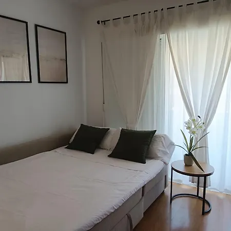 Soleado Y Luminoso A 3 Minutos De La Playa-carihuela * Τορρεμολίνος